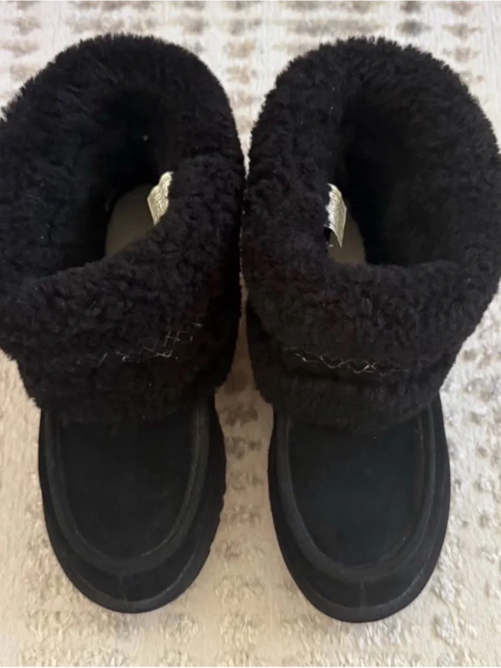 UGG BLACK MINI UGG BRAID CUFF SUEDE SHEEPSKIN ANKLE BOOTS SIZE US 8 WOMEN